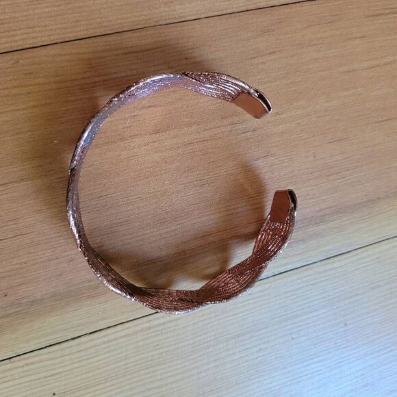 Copper colored bangle bracelet abstract wavy design chunky bohemian - Picture 5 of 6